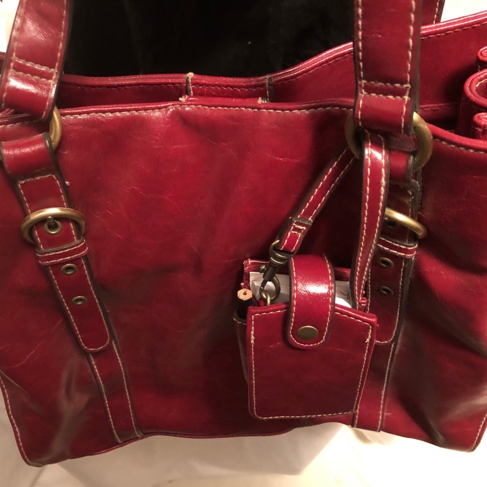 Red Purse - Picture 3 of 9